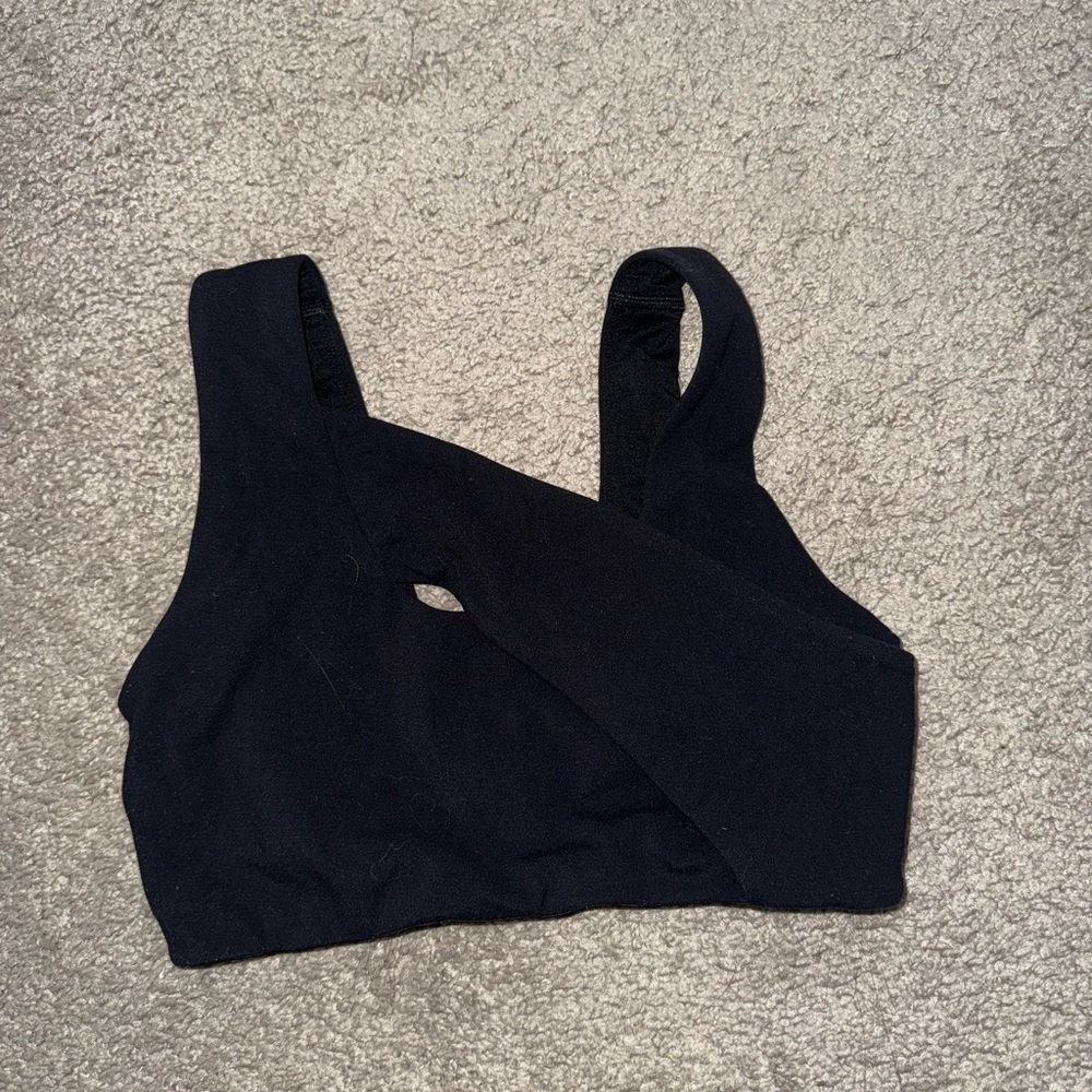 Elegant Black Cross-Front Bra